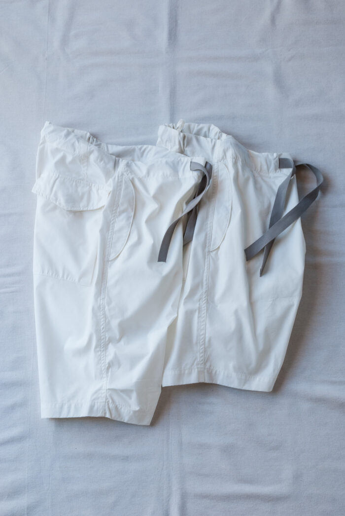QUILP HUNT Over Short Army Cloth IVORY Short