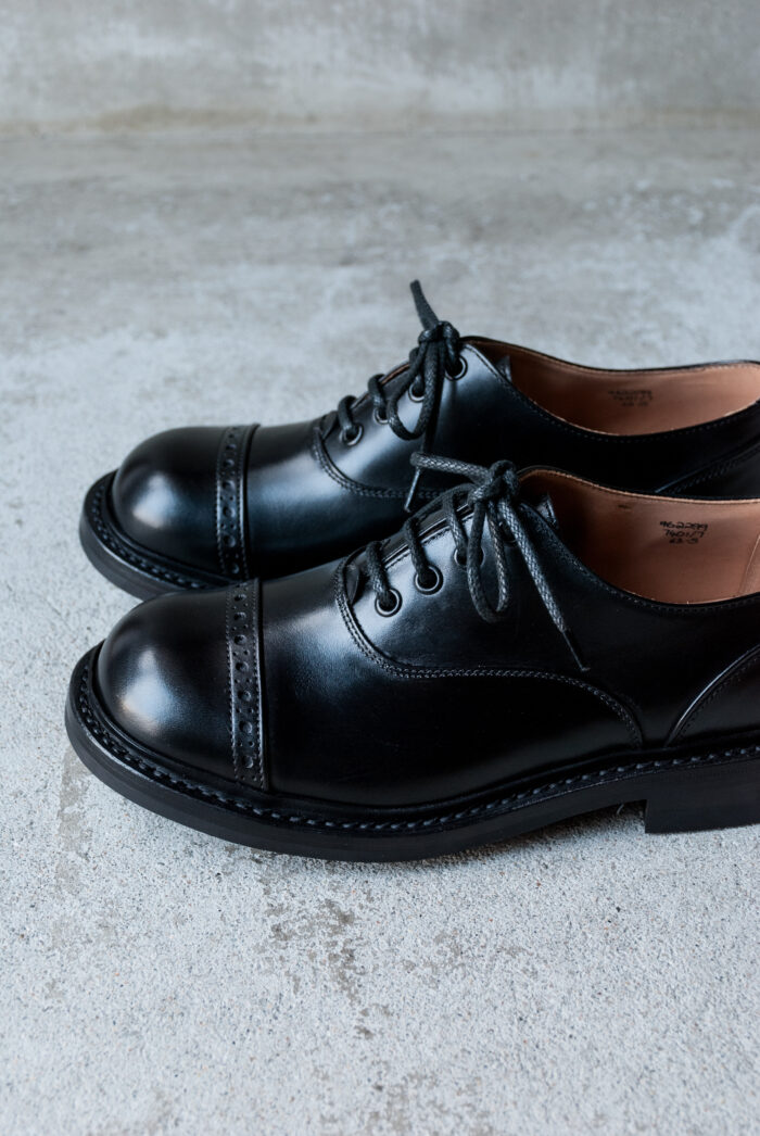 QUILP by Trickers M7401 Oxford Shoe Black Box Calf