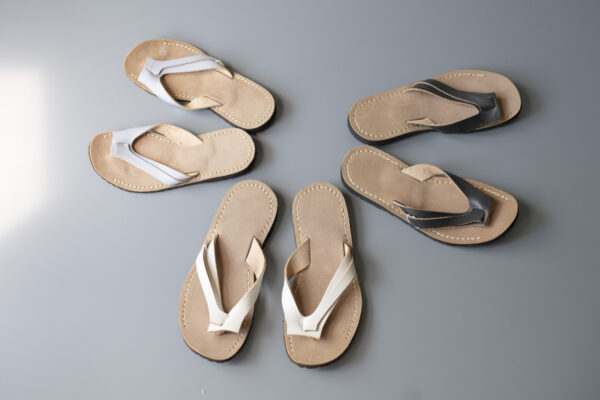 LA BAUME Archive & More at kado