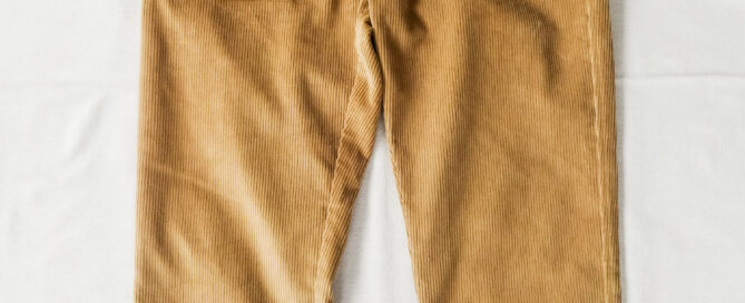 QUILP CARLOCK Easy Trouser 8wale Corduroy Beige