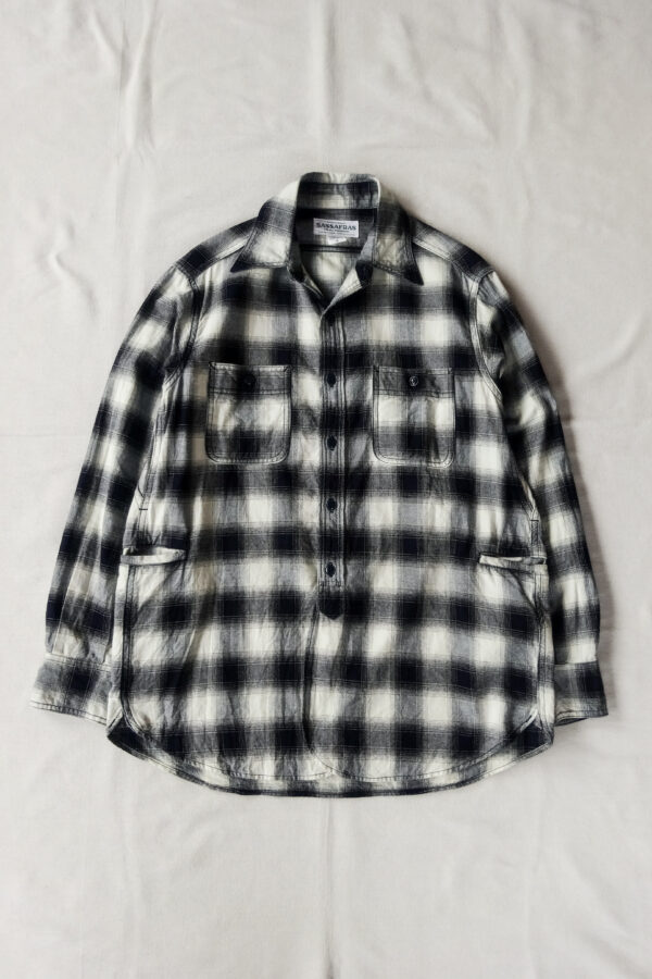 SASSAFRAS Gardening at Night Shirt Indigo Ombre Check Indigo / Ivory