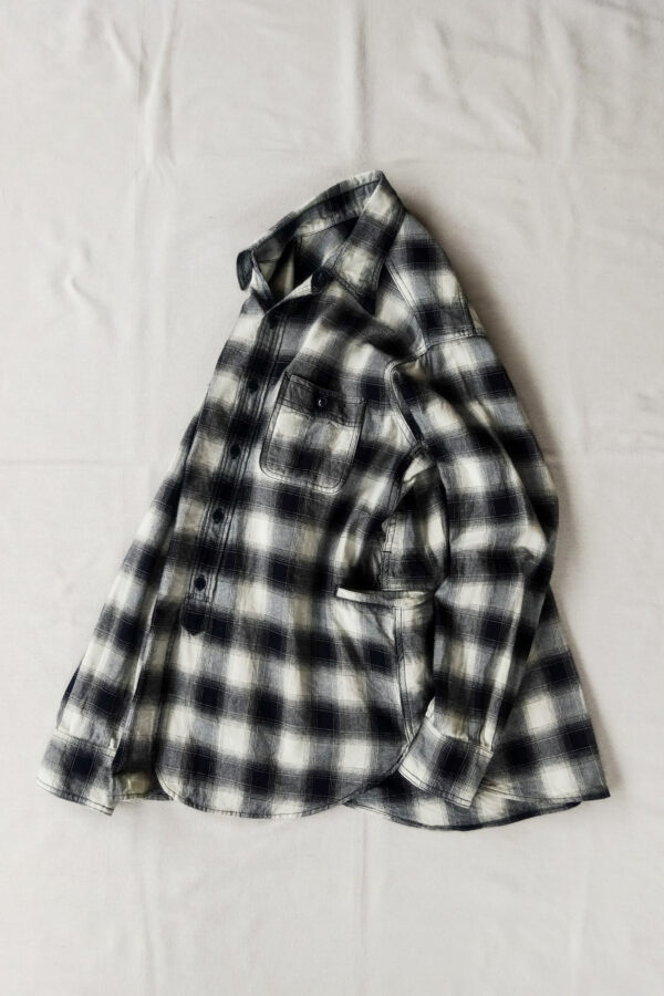 SASSAFRAS Gardening at Night Shirt Indigo Ombre Check Indigo / Ivory