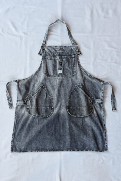 SASSAFRAS Watering Apron Sample