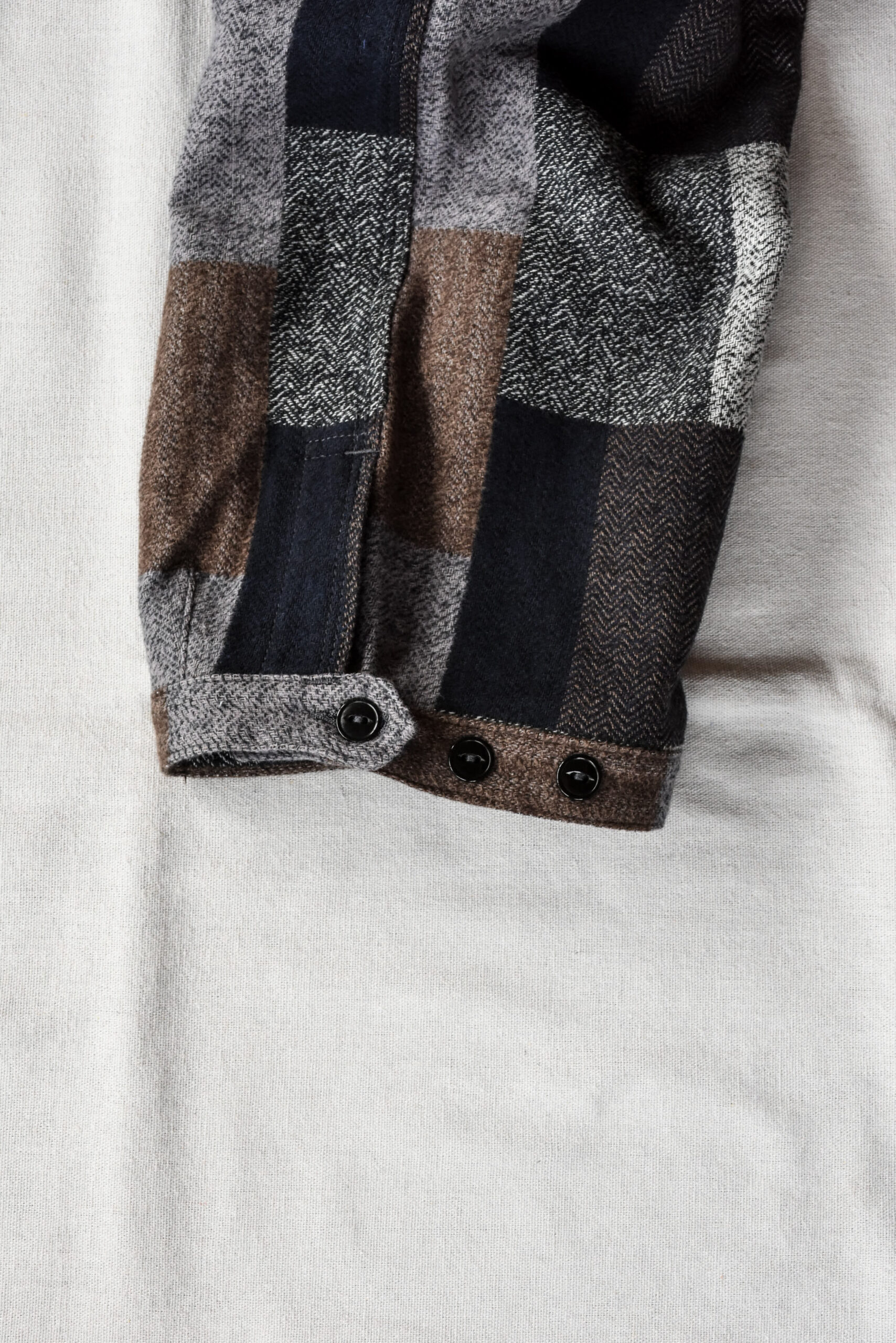 SASSAFRAS Fall Leaf Gardener Pants 4/5 Cotton Tweed Patch Check Grey