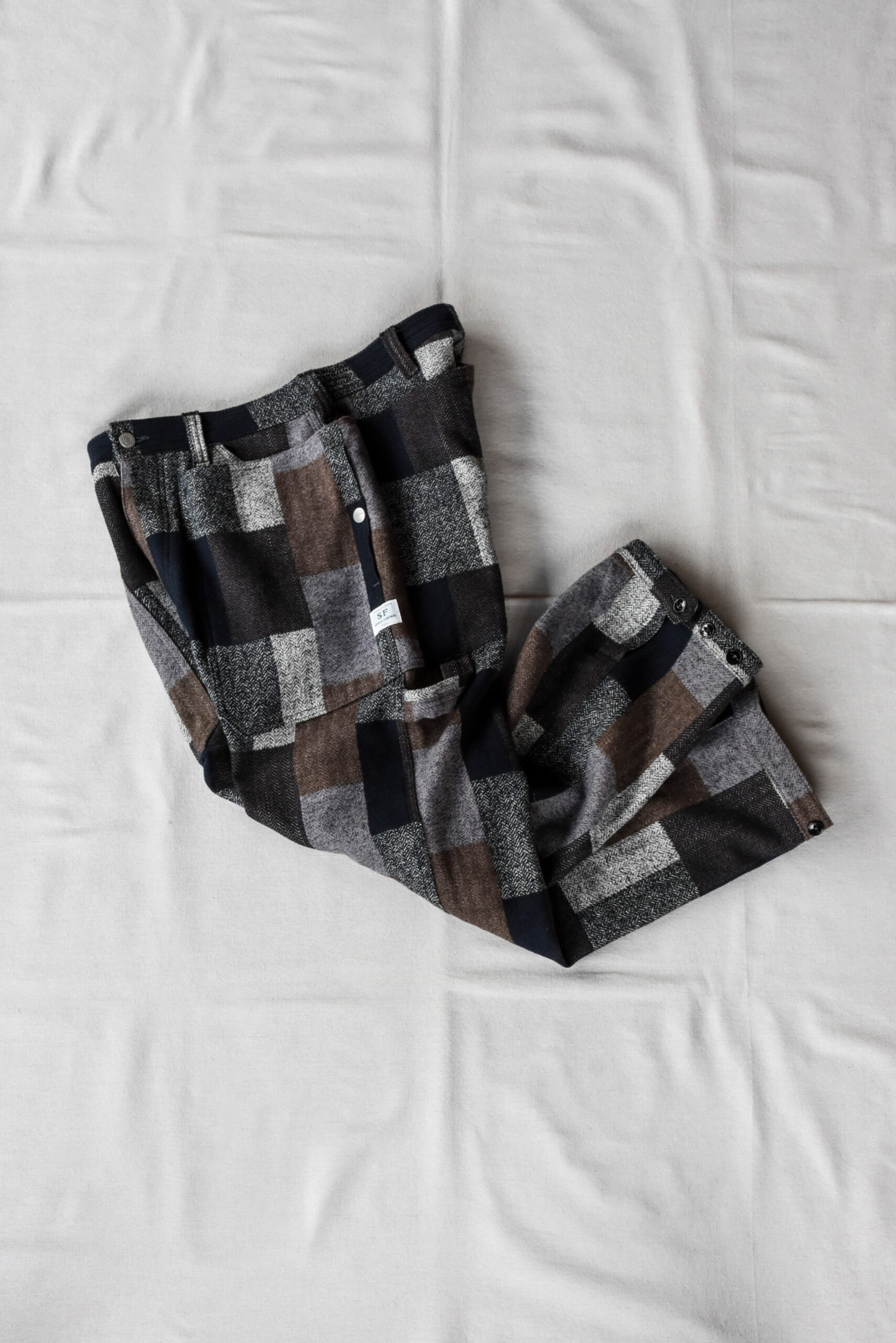 SASSAFRAS Fall Leaf Gardener Pants 4/5 Cotton Tweed Patch Check Grey