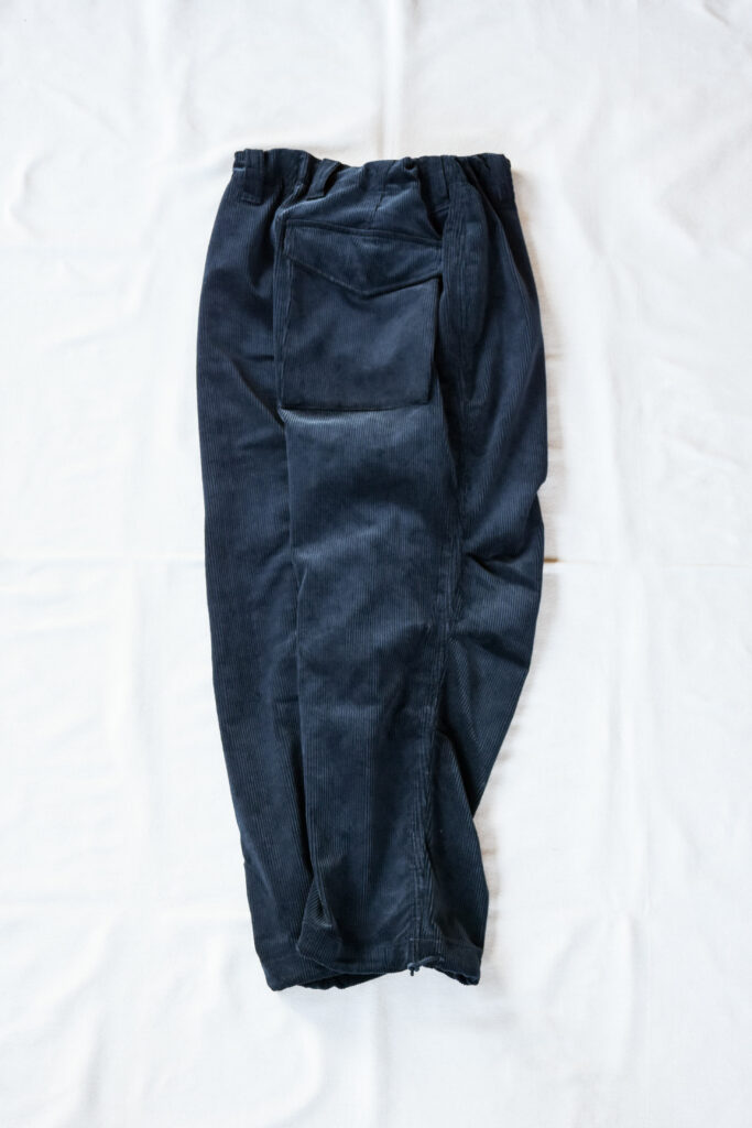 HOPPER’S BRUNCH 9W Corduroy Pants Navy