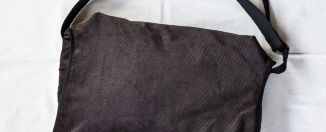 Conkers Postal Sling Dead Stock Cotton Corduroy Tarn