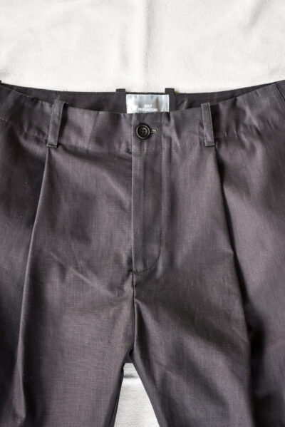QUILP DAVIS Dead Stock Pigment Dyed Tuck Trousers Mud Black